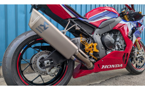 HONDA CBR1000RR-R FB SP 2020 SC82
