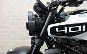HUSQVARNA SVARTPILEN4 2024