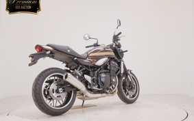 KAWASAKI Z900RS 2025 ZR900K