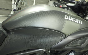 DUCATI DIAVEL Carbon 2016