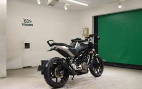 HUSQVARNA SVARTPILEN 250 2015