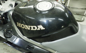 HONDA VFR750F GEN 2 1991 RC36