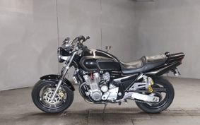 YAMAHA XJR1300 1999 RP01J