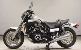 YAMAHA VMAX 2000