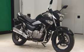 SUZUKI GSR250