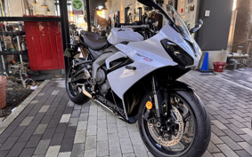 TRIUMPH DAYTONA 660 2024 LGL23U