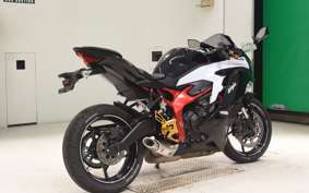 KAWASAKI ZX-25R 2004 ZX250E