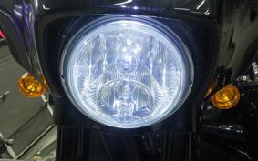 HARLEY FLHXSE 1800CVO 2015