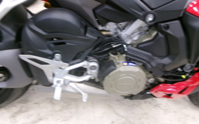 DUCATI STREET FIGHTER V4S 2025 7F00