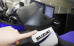 SUZUKI DL650 ( V-Strom 650 ) XTA 2025 C733M
