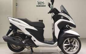 YAMAHA TRICITY 125 2000 SE82J