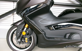 YAMAHA T-MAX 560 A TECHMAX 2025 SJ21J