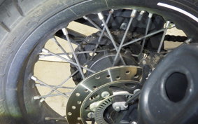 HUSQVARNA SVARTPILEN 125