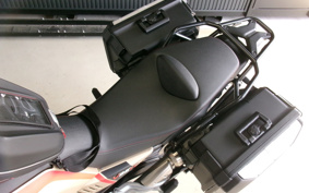 MOTO GUZZI V85 TT 2021 ZGUKW