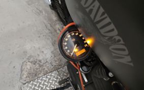 HARLEY XL883N 2017 LE2