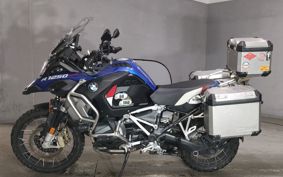 BMW R1250GS ADVENTURE 2023 0M11