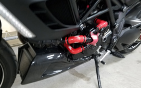 DUCATI DIAVEL CARBON 2013