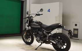 DUCATI SCRAMBLER SIXTY2 2021