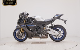 YAMAHA YZF-R1 M 2025