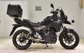SUZUKI Vｽﾄﾛｰﾑ250 2017