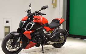 DUCATI DIAVEL V4 2023