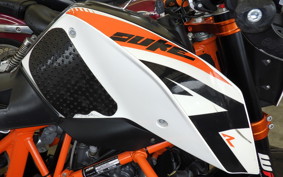 KTM 690 DUKE R