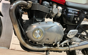 TRIUMPH THRUXTON 1200R 2017 DAD72H