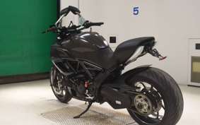 DUCATI DIAVEL Carbon 2011