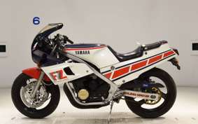 YAMAHA FZ400 R 1984 46X