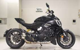 DUCATI DIAVEL V4 2023