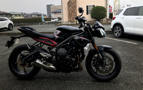 TRIUMPH STREET TRIPLE R LOW 2022 HDA544