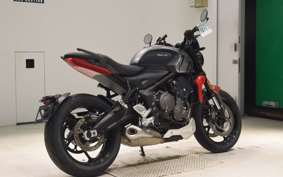 TRIUMPH TRIDENT 660 2021