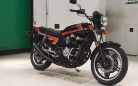 HONDA CB900F 2023