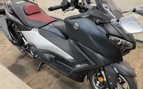 YAMAHA T-MAX 560 A 2026 SJ21J