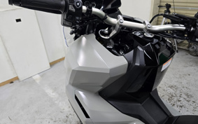 HONDA X-ADV 750 2025 RH21