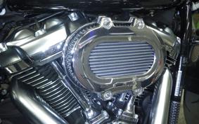 HARLEY FLBS 1870 2017