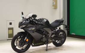 TRIUMPH DAYTONA 660 2024
