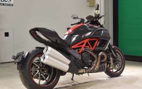 DUCATI DIAVEL Carbon 2011