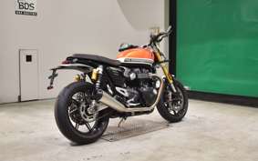 TRIUMPH SPEED ​​TWIN 1200 RS 2025