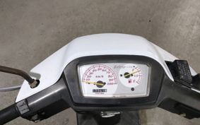 SUZUKI ADDRESS V100 CE13A