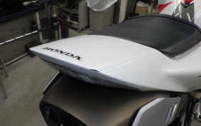 HONDA CBR1000RR 2005 SC57