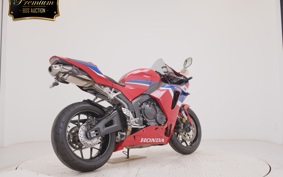 HONDA CBR600RR 2025 PC40