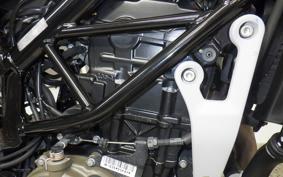 HUSQVARNA SVARTPILEN 125 2023