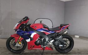 HONDA CBR1000RR RSP SC82