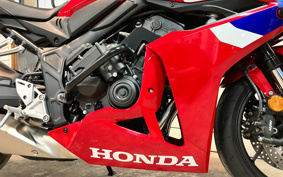 HONDA CBR650R E-Clutch 2026 RH17