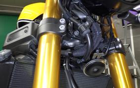 YAMAHA XSR900 2016