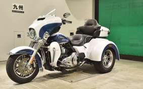HARLEY FLHTCUTG TRIKE 2014
