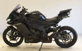 KAWASAKI ZX-25R ZX250E