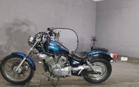 YAMAHA VIRAGO 250 3DM