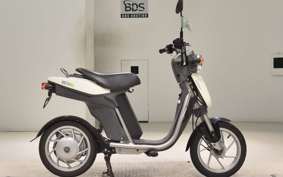 YAMAHA EC-03 2018 SY06J